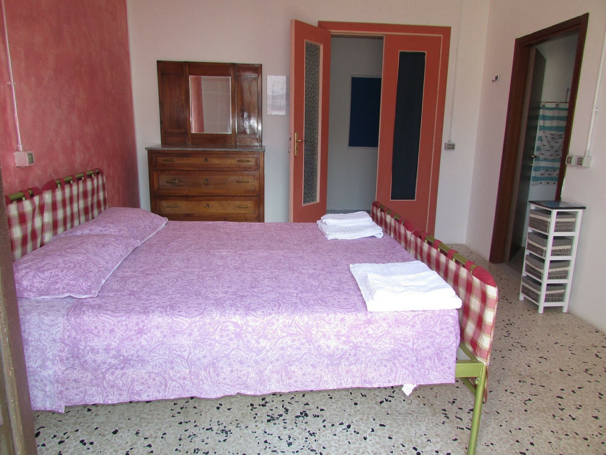 Hostel Casa Di Chiara Crotone Exteriér fotografie
